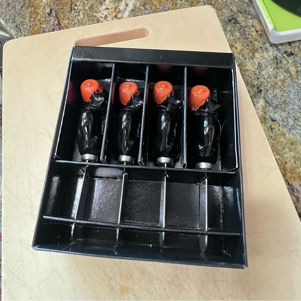 Neiman Marcus‎ Glass Handle Cheese/Butter Knife Set/4 Black Cat Orange Pumpkin
